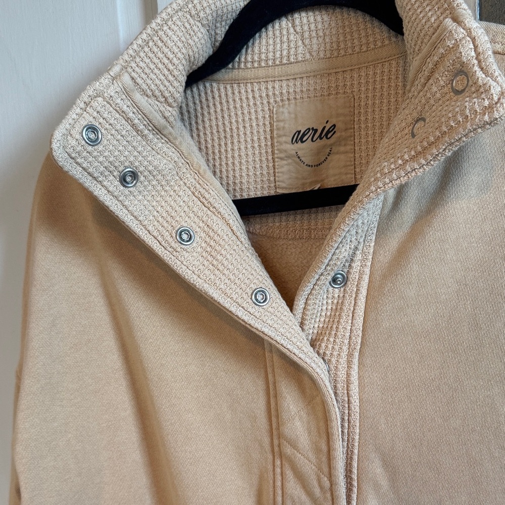 Aerie Men's or Women's Tan Sweater - Picture 3 of 4